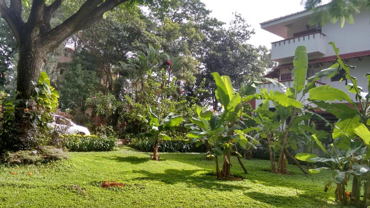 Villa Serena Bangalore Exterior photo